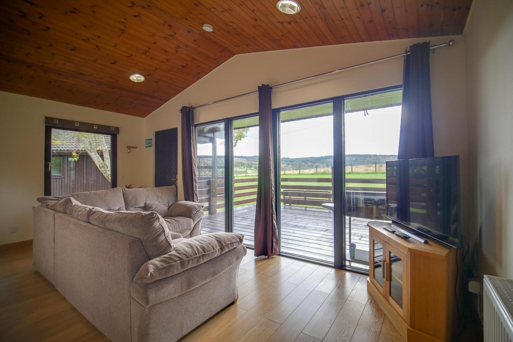 Glenview Chalet Park - Inverness — Photos 3